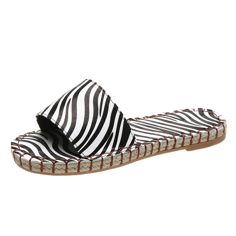 2023 summer new large size women's shoes European and American leopard snake pattern rubber bottom slippers women