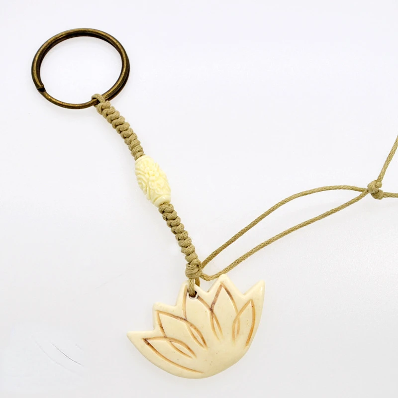 

Natural Yak Bone Carving Lotus-shaped Keychain Creative Ethnic Style Car Key Ring Backpack Pendant Decorations Fun Jewelry Gifts