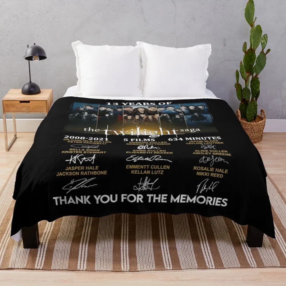 

13 Years Of The Twilight Saga Signature , Twilight Movie , Twilight Midnight Sun Movie Throw Blanket flannels