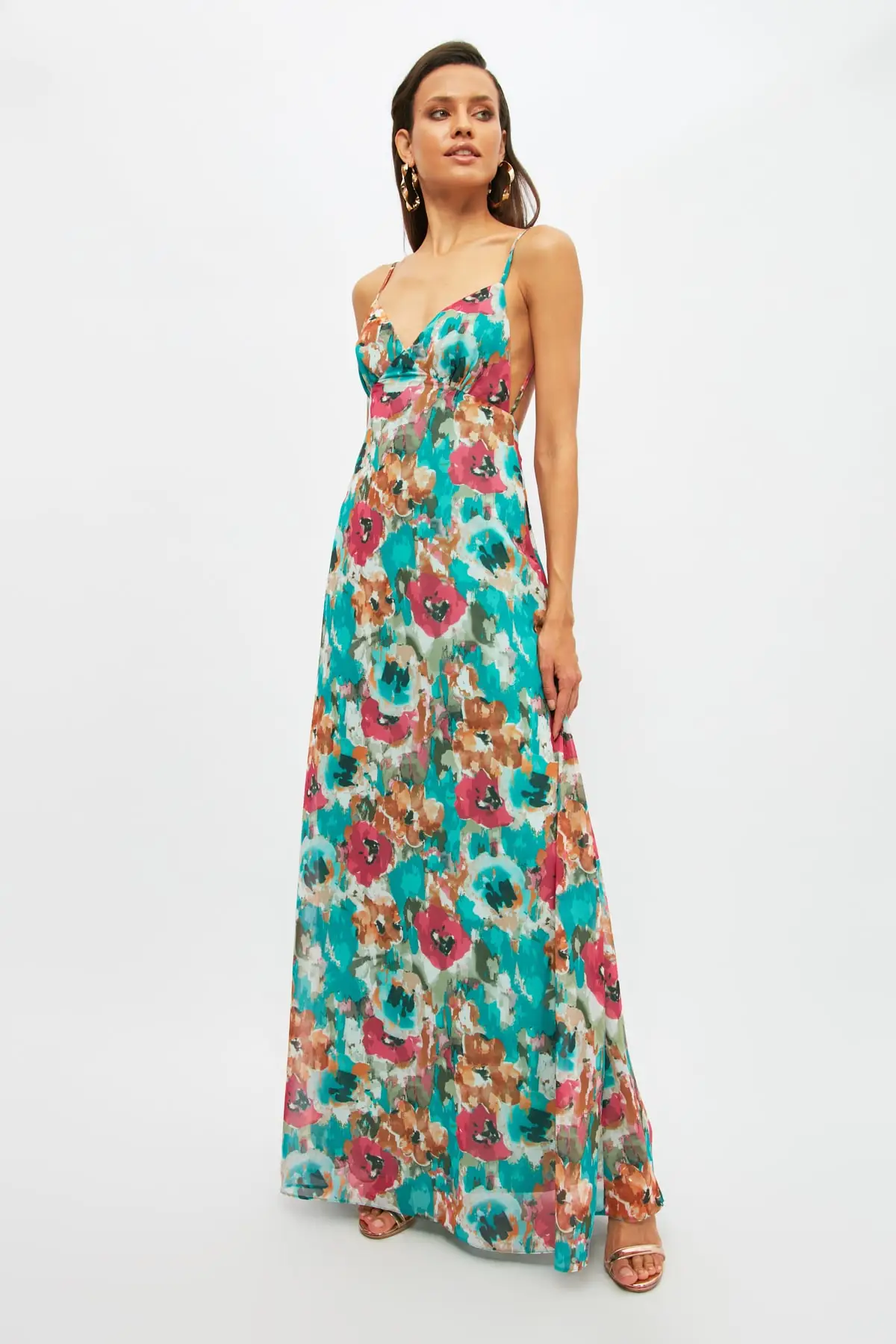 

Trendyol Back Low-Cut Evening Dress & Prom Gown TPRSS21AE0040