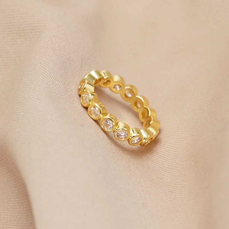 

Small Round Zircon Gold/Silver Color Punk Party Rings for Women Trend Eternity Couple Rings for Men Luxury Jewelry Accessories