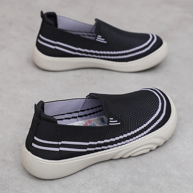 Женские слипоны на толстой подошве