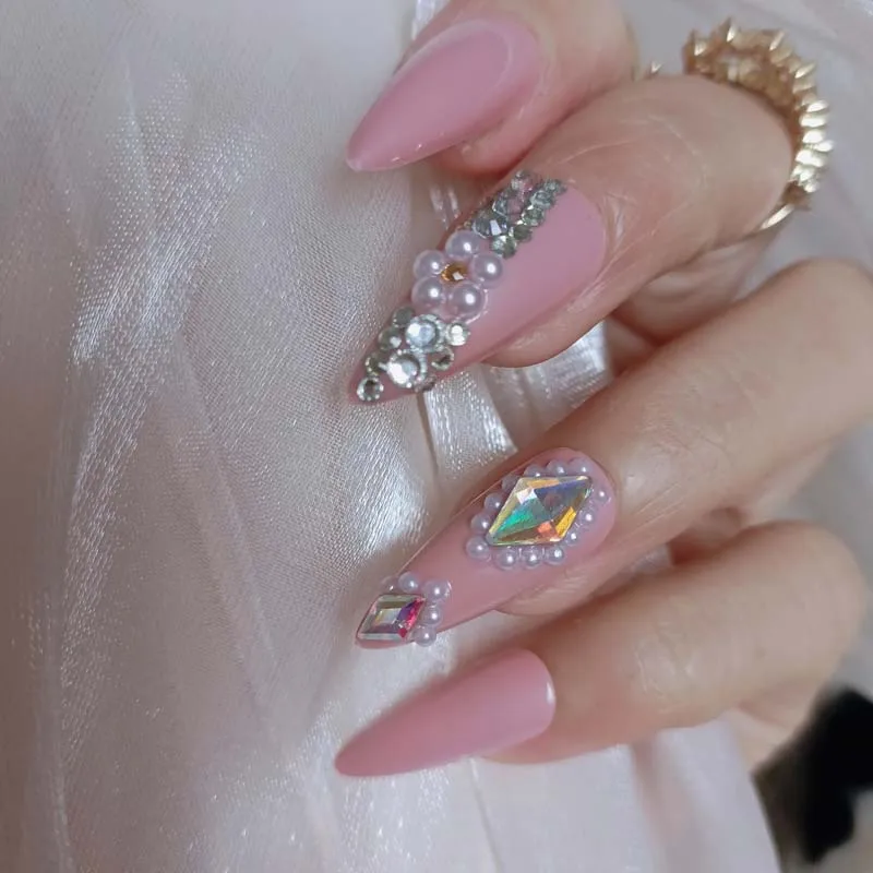 

New high-end fashion handmade crystal diamond pointed fake nails 24pcs pink