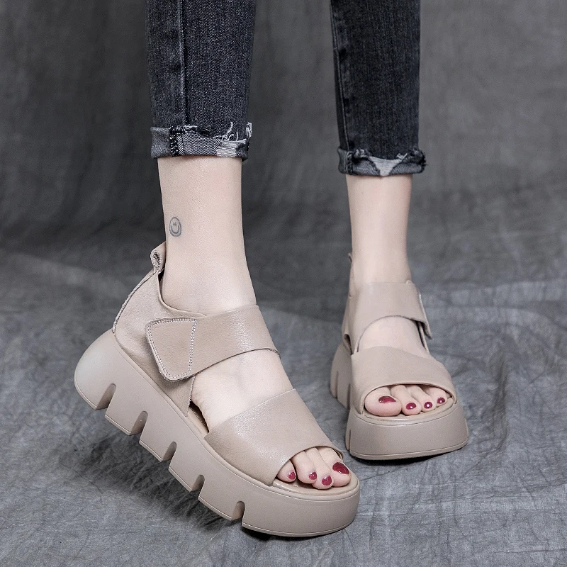 

Женские босоножки на среднем каблуке, универсальные сандалии из натуральной кожи на танкетке с открытым носком, туфли-маффины, лето 2023