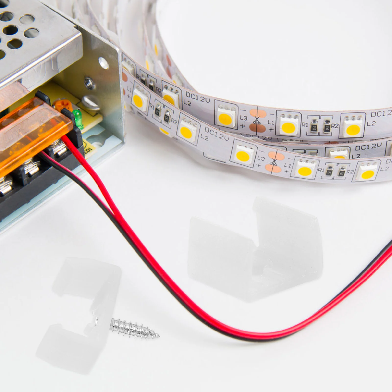 Рисунок 3 - зажимы для светодиодных лент