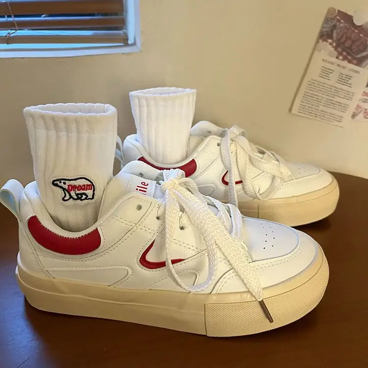 2022 new fashion vintage versatile skateboard shoes women's shoes