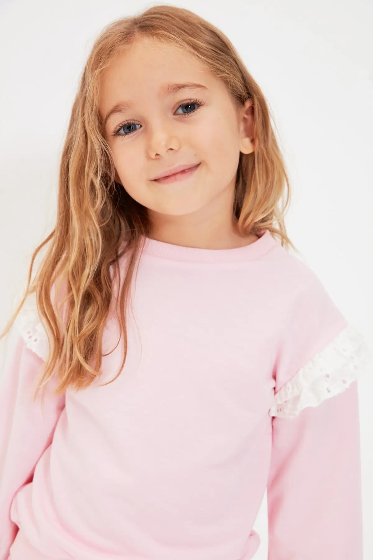 

Trendyol Brodeli женские трикотажные тонкие свитшоты tkdow22sw0501