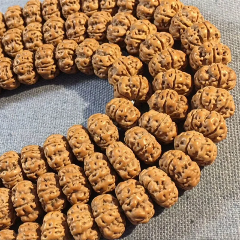 Браслет-ожерелье с семенами дерева 108