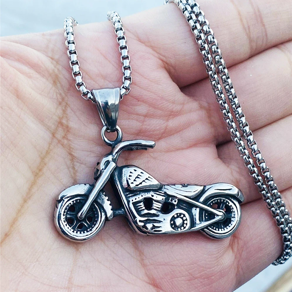 

Mens Stainless Steel Motorcycle Biker Skull Pendant Necklace Chain Boys