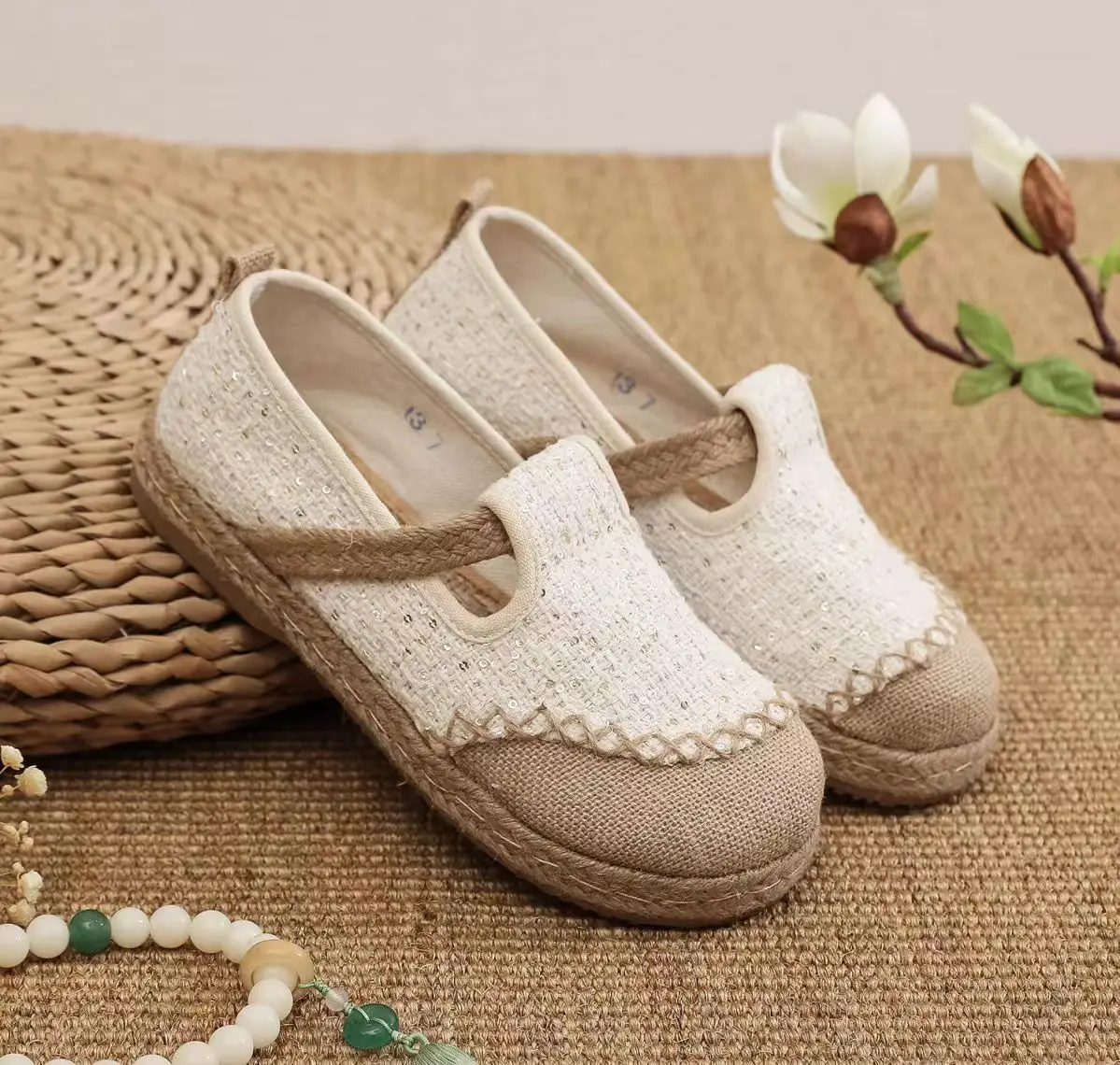 Women's Spring Autumn Linen Flats Woven Casual Shoe Soft Sole Non Slip Round Toe Ethnic Style Canvas Shoes Retro Handmade