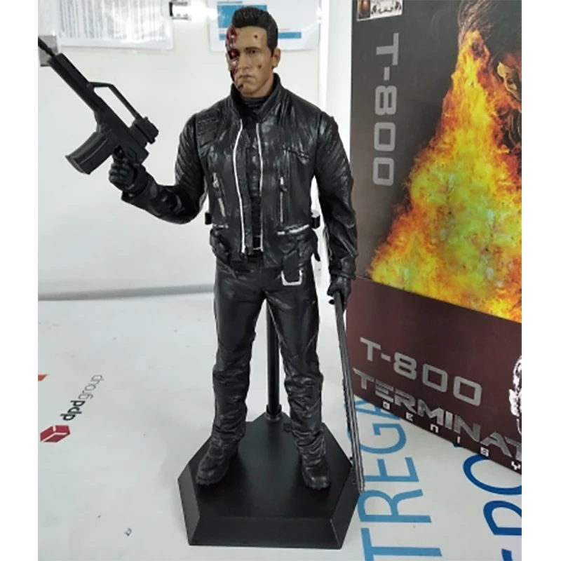 

Crazy Toys 1/6 Terminator Judgment Day T-800 Action Figure Model Toys Joint Moveable Doll Birthday Present For Kids