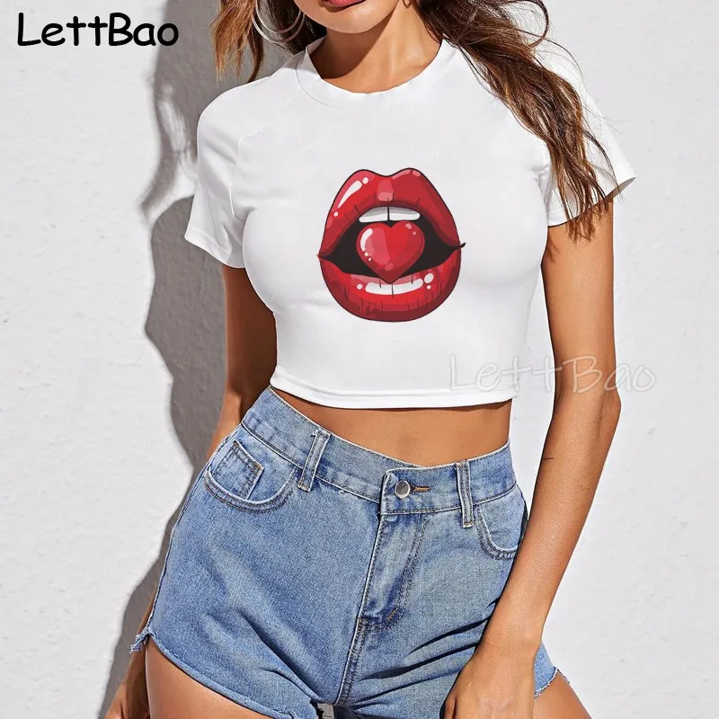 Женский короткий топ с круглым вырезом и коротким рукавом |