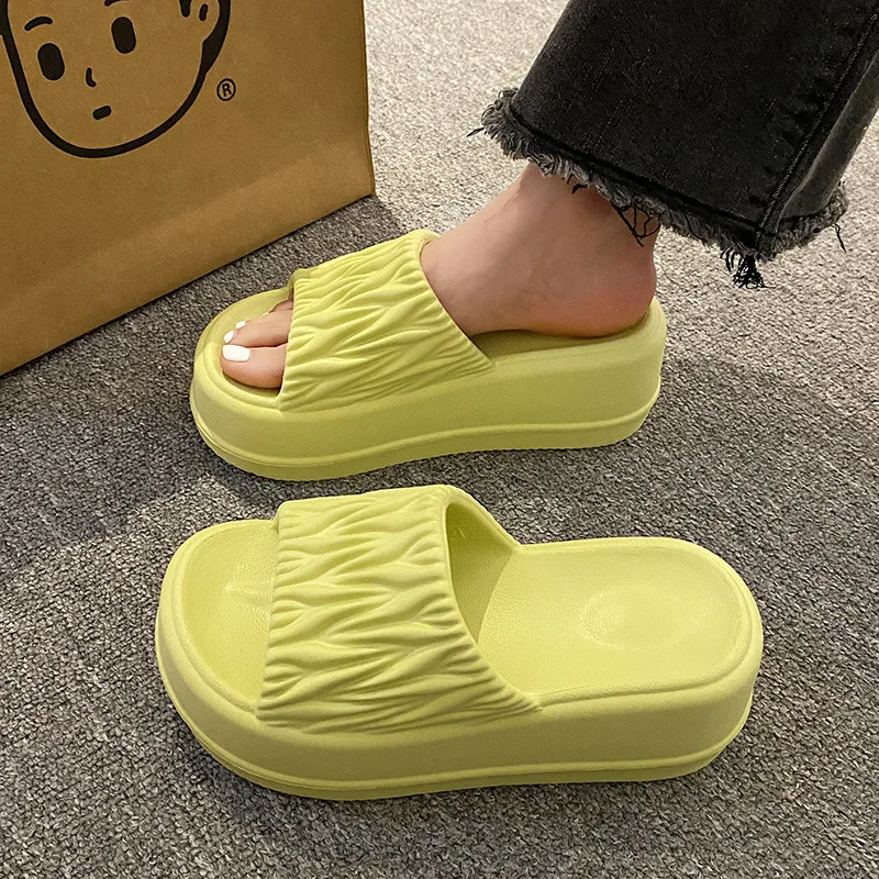 2023 Summer New Thick Sole Elevated Women's Slippers for Casual Outwear with Soft Sole Anti slip High Heel Slippers for Women