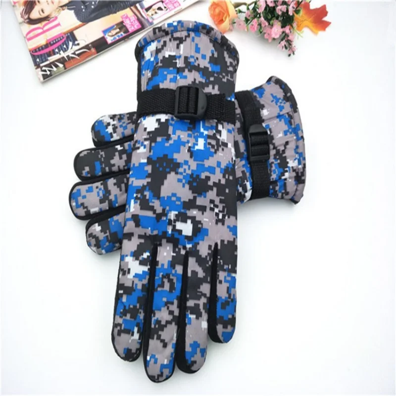 Autumn Winter Wind Skiing Gloves Resistant Camouflage Ski Riding Outdoor Thickened Plush Warm Men Goalkeeper Glove Free Shipping