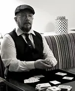 

От карточного стола до волшебного мира с Yann Hardy-Волшебные трюки