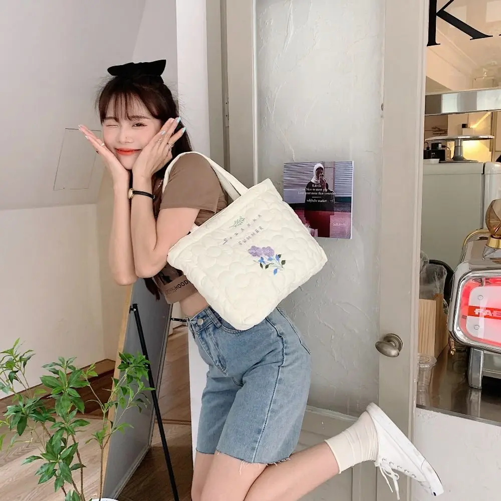 Polyester Fresh Flower Embroidery Handbag Temperament Korean Style Solid Color Tote Bag INS Student