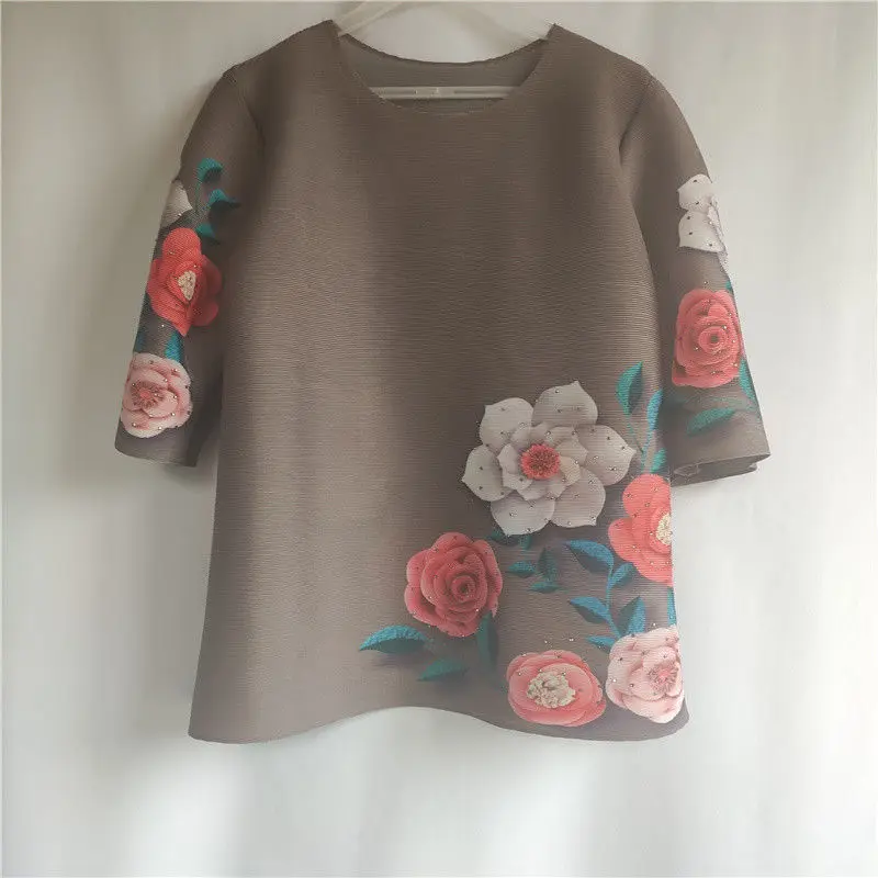 

T shirt 2022 summer new pleats in the sleeve flower printing T-shirt loose pullover big size fashion mother upper clothes tide