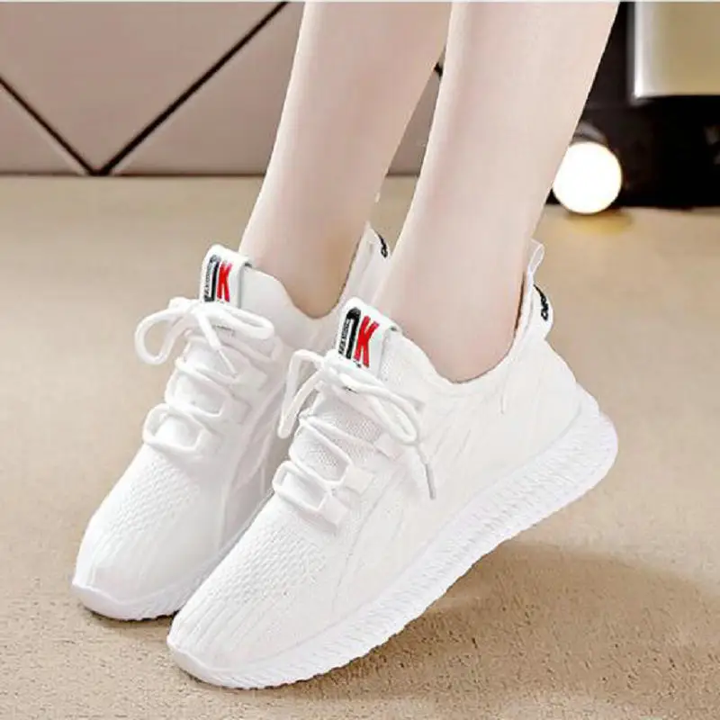 Sports Shoes Female Students Soft Bottom Running Shoe 2023 Spring New All-Match White European American Style Zapatos De Mujeres