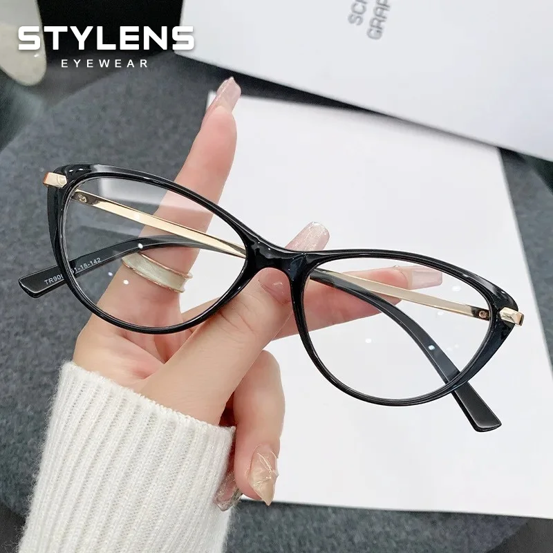 Фото STYLENS Модные женские очки «кошачий глаз» для коррекции миопии, фотохромные, с защитой от синего света, очки для чтения с прогрессивными линзами по рецепту. №2