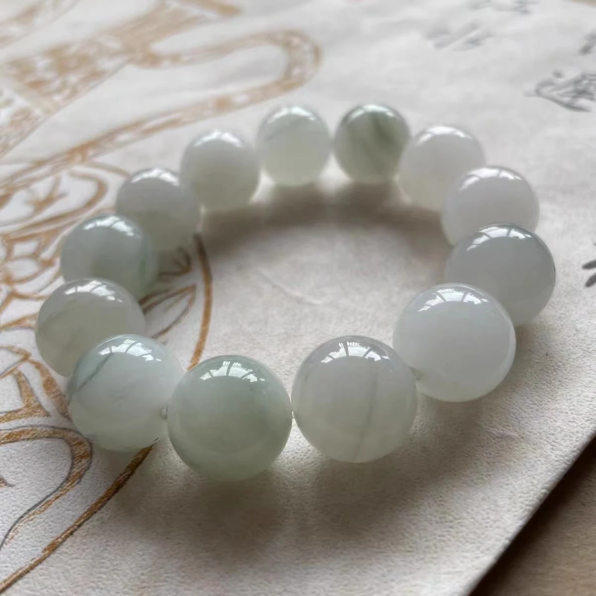 

Natural 100% real green jadeite round beads carved 18mm round beads bracelets for couples woman men Gift with jade bracelet