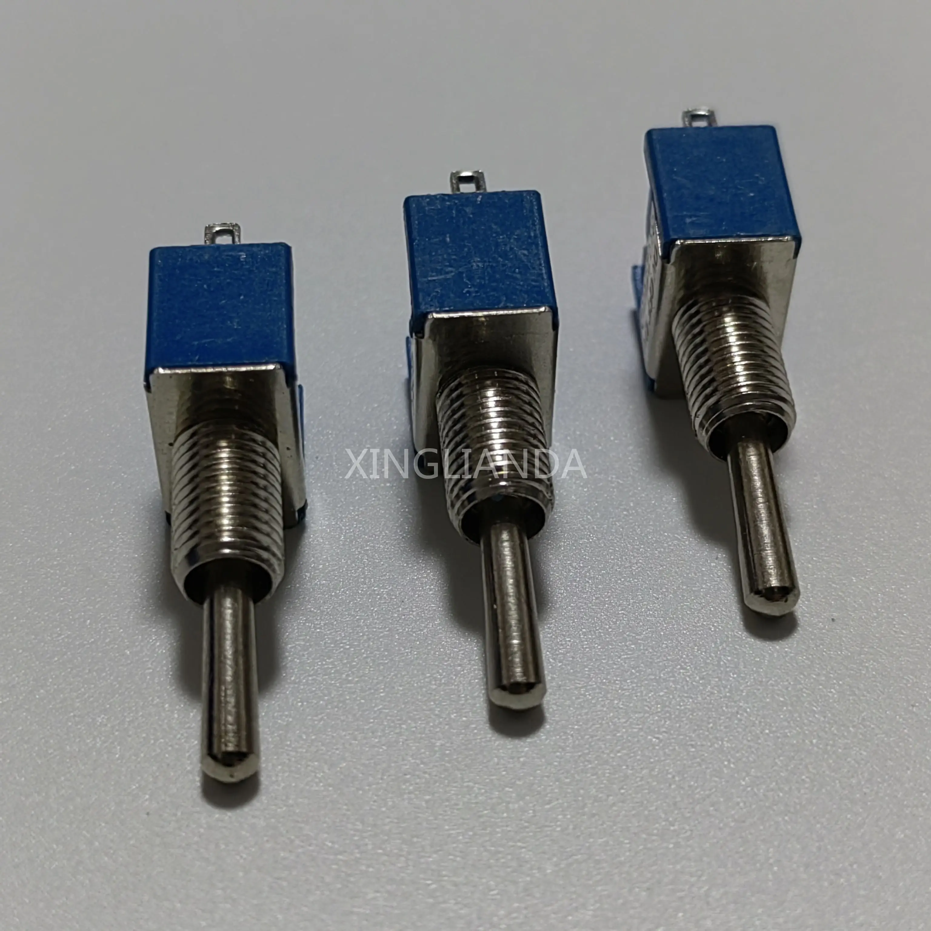 10 шт. переключатель ВКЛ./ВЫКЛ. 3 контакта фиксация в трех положениях MTS-103 125VAC/6A 250V/3A