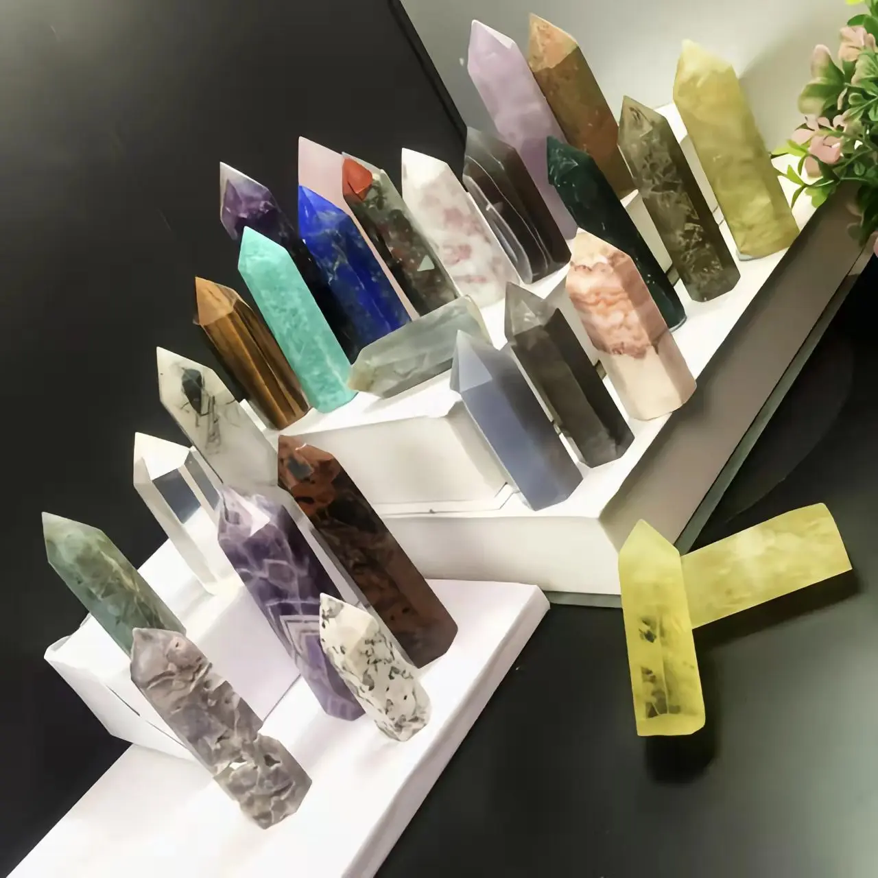 

Natural Gem Crystal Point Wand Amethyst Rose Quartz Healing Stone Energy Mineral Craft Home Decoration 1 Piece