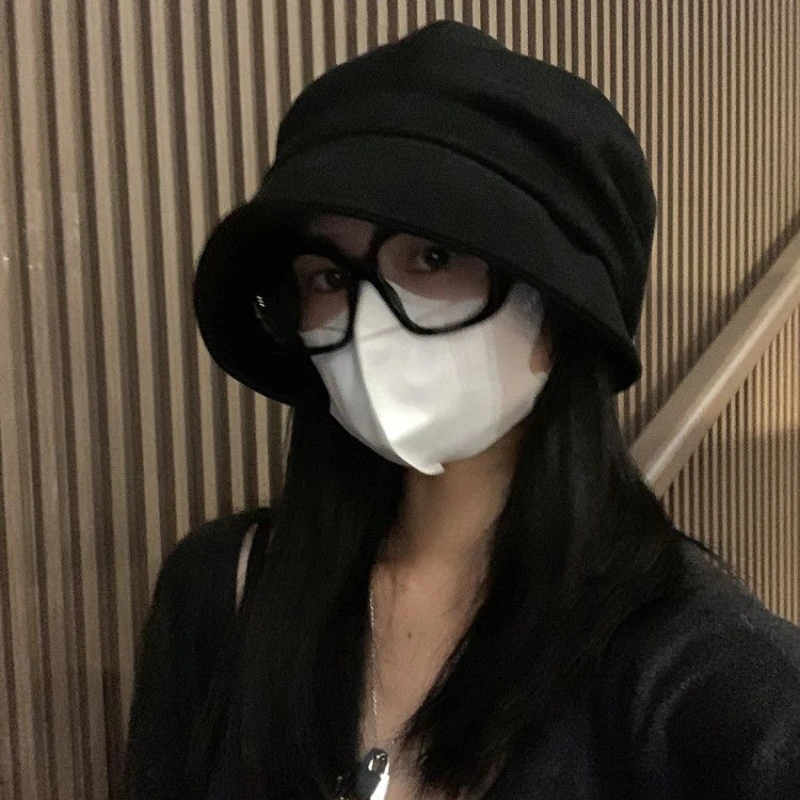 

2023 New Fashion Women Thickened and Warm Winter Knitted 3-in-1 Beret, Fisherman's Face Covering Wear Matching Accessories