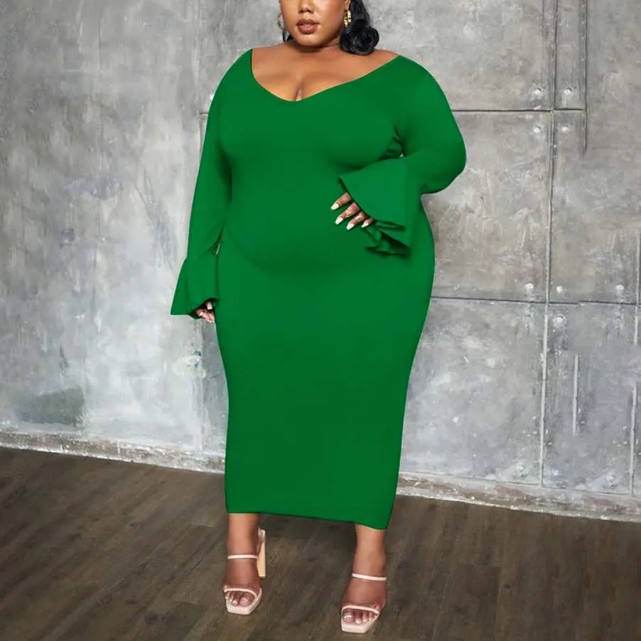 Рисунок 2 - Женское облегающее платье с V-образным вырезом