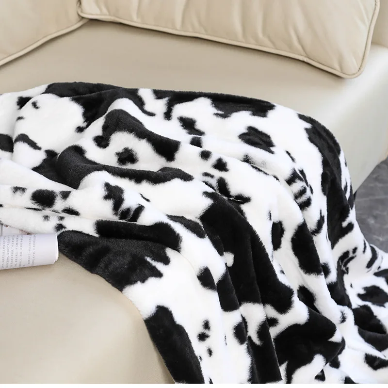 

Flannel Blanket Cartoon Cow Blanket Cushion Warm Sofa Bed Blanket Home Comforter Travel Flannel Blanket Bedding