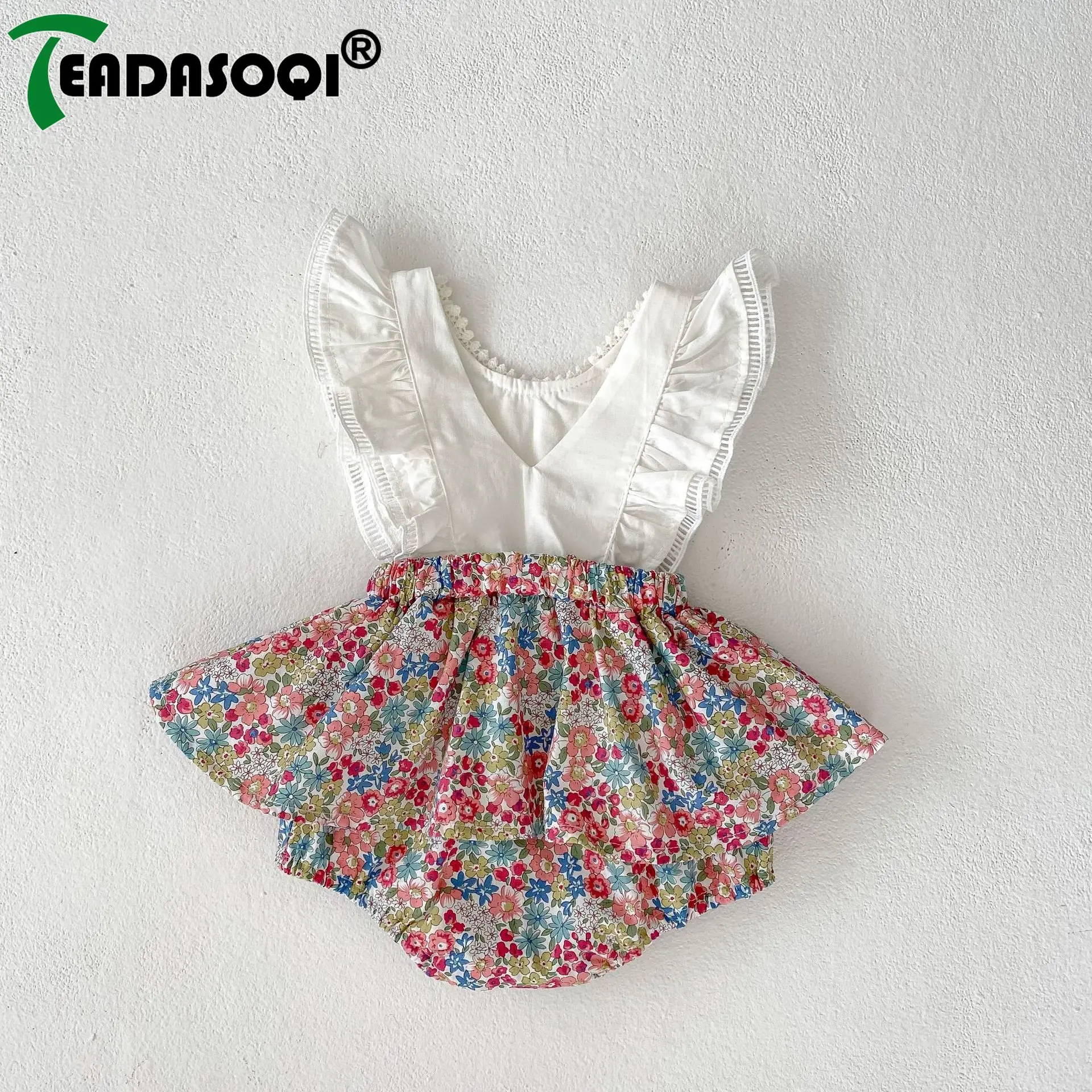 

2023 New In Summer Infant Baby Girls Fly Sleeve Patchwork Floral Tiered Outwear Newborn Cotton One-pieces Bodysuits 유아복