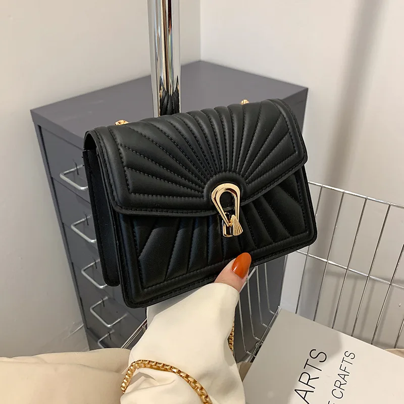 

Сумка в полоску на цепочке для женщин, модный кожаный саквояж на плечо, сумочка с принтом в виде ракушки и помады, 2020