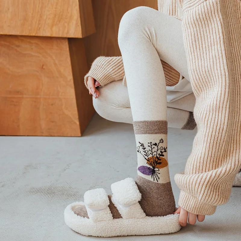 New wool thickened retro cute sweet college style women's tube socks
