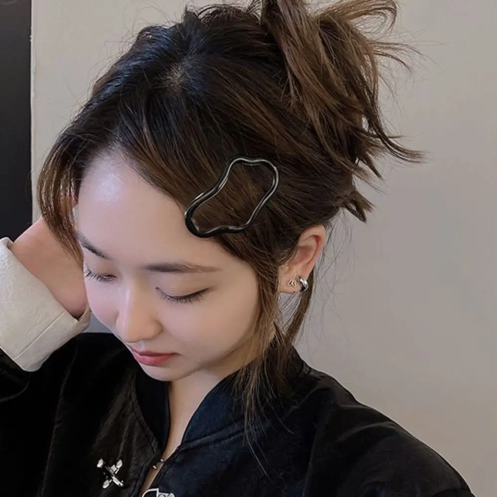 

Korean Cute Cloud Shaped Hollow Hair Clips BB Clips Y2k Style Hair pins Barrettes Side Clip Hair Accessories