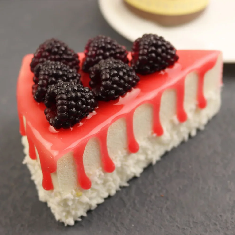 

Искусственный торт из ПВХ