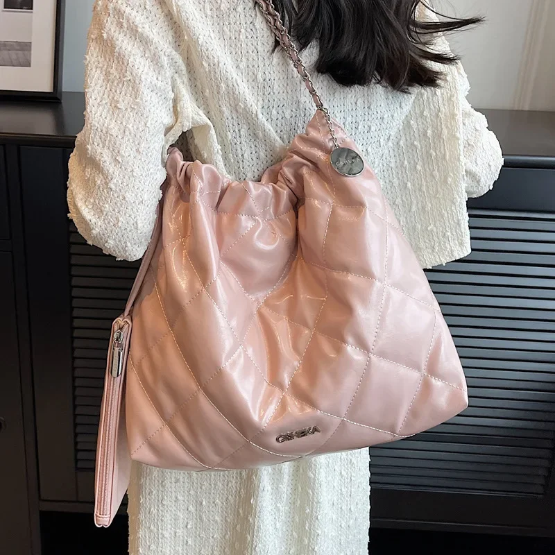

Drawstring Design Luxury Bag Top Brand Bags For Women Classic Garbage Bag Ladys Leather Chain Totes Bag Lady Shoulder Handbag