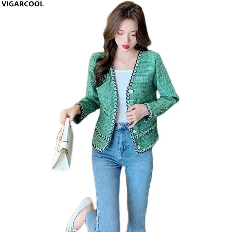 

2022 Spring retro style woven Jacket feminine Temperament celebrity age-reducing V-neck tweed Jacket green High-end Jacket Women