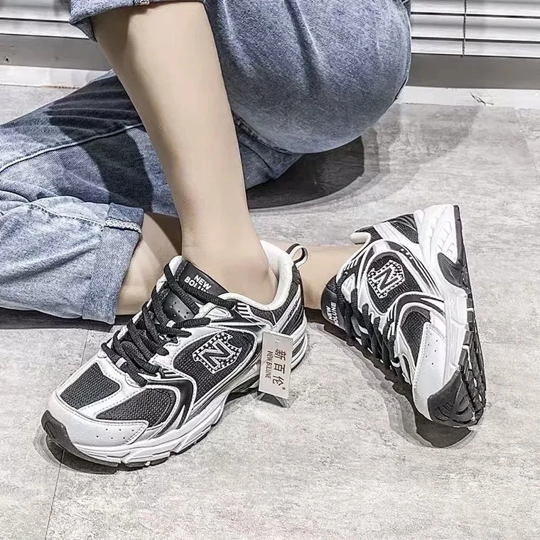 

2023 NEW BOLUNE530 Breathable mesh surface men's and women's comfortable breathable fashion sneakers N-word running shoes Women