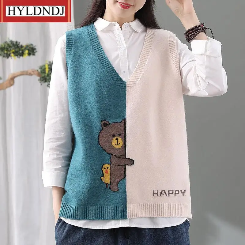 Women's New Spring and Autumn Style Retro Bear Color Matching Knitted Vest Ladies Loose Outside V-Neck Casual Sweater Top