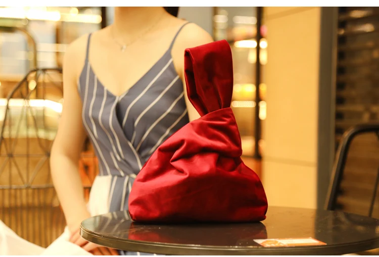 Women Handbag Totes Silk Satin Vintage Velvet Handbag All Match Tote Luxury Bags All Match 2023 Travel Bags