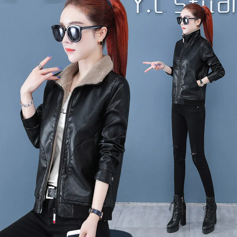 Burgundy Leather Coat Women's Short Plush Thickened Autumn  Winter 2022 Middle Aged Women's Motorcycle Leather Jacket for Warm