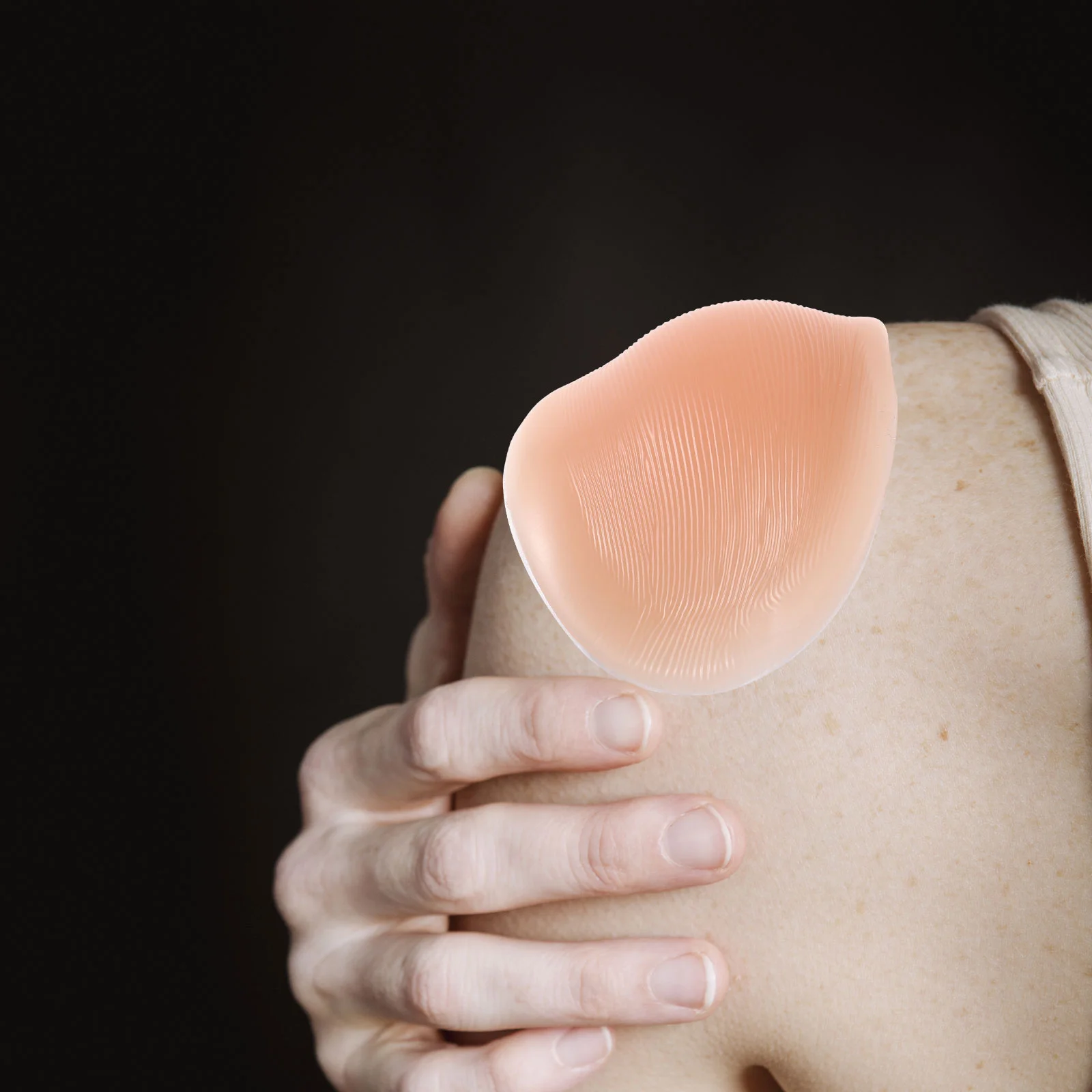 

3 Pairs Self Adhesive Shoulder Pads Non-slip Shoulder Push-up Pads Women Silicone Shoulder Pads