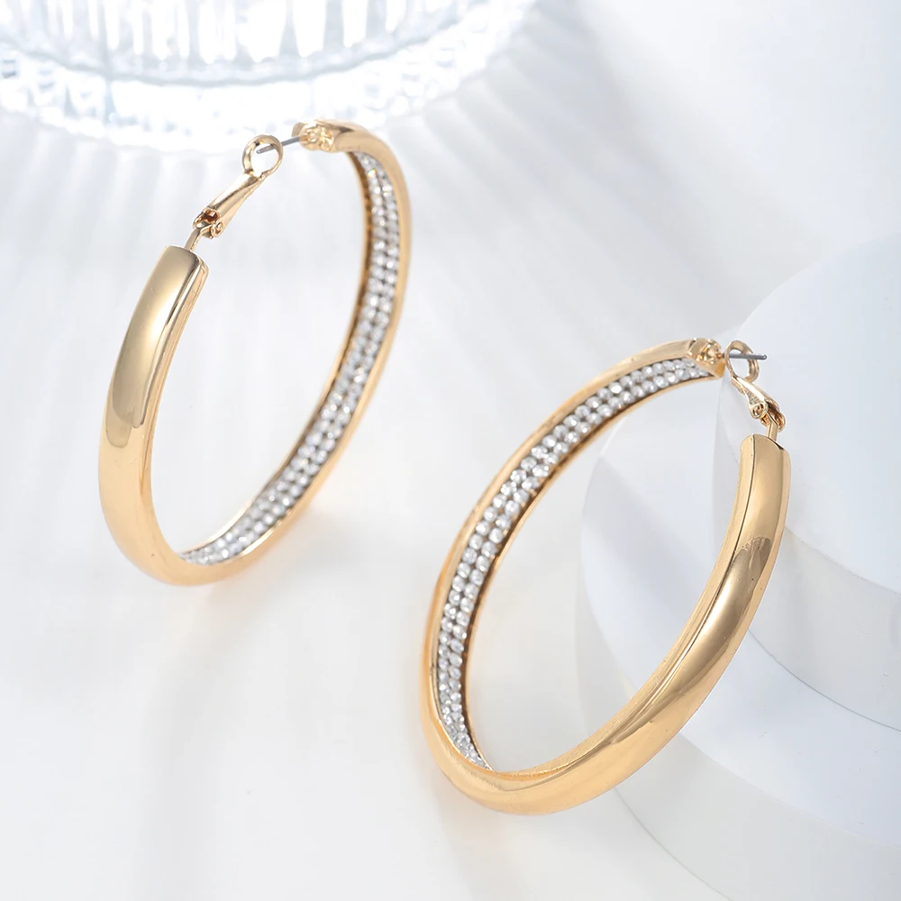 

Серьги-кольца женские яркие металлические с бриллиантами, стильные украшения в Корейском стиле, массивные подчеркивающие индивидуальност...