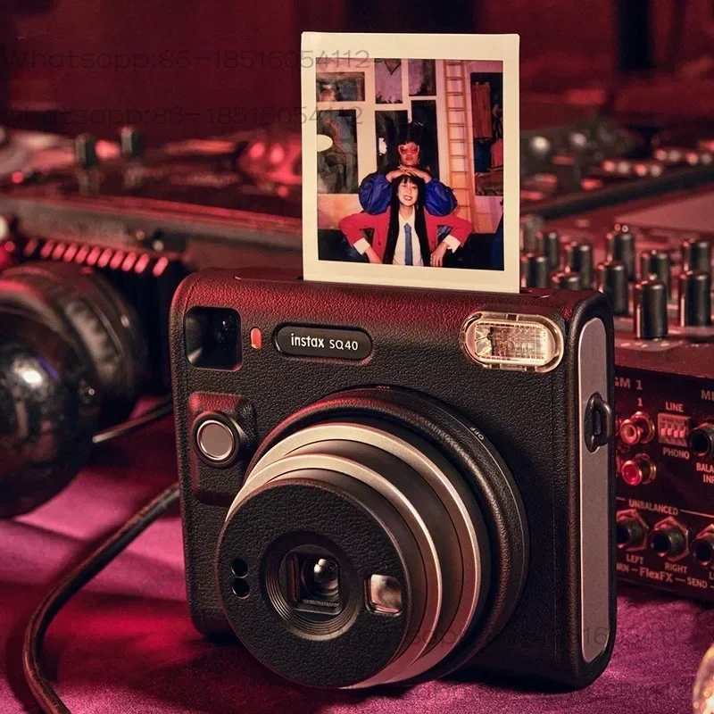 Оригинальная моментальная камера Instax Square SQ40 в ретро-стиле с автоматической экспозицией и режимом селфи для квадратной пленки. (art.: 3920dd25d25d2) - 3920dd25d25d2