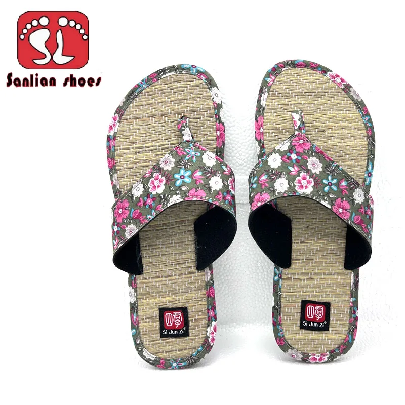 

Floral Slippers Women's Sandals Summer Straw Rattan Flip Flop House Wicker Bamboo Shoe for Women 2023 Flat Braided Flip-flop EVA