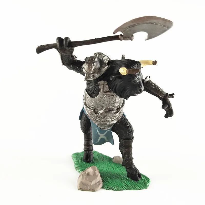 

Декоративная модель из ПВХ-фигуры Tauren Orc