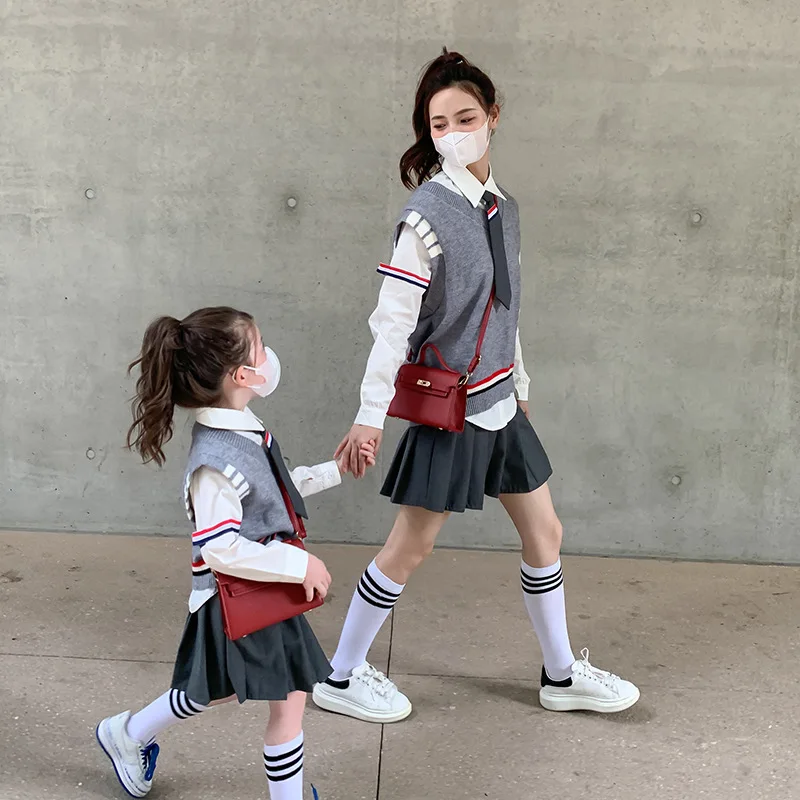 

Family Matching Outfits Young Children Mother Kids Parent-child Outfit Preppy Style Sets Mom and Daughter Matching Clothes