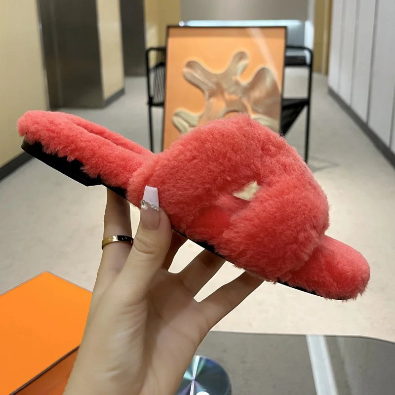 Тапки женские из натуральной кожи, с плюшевой подкладкой