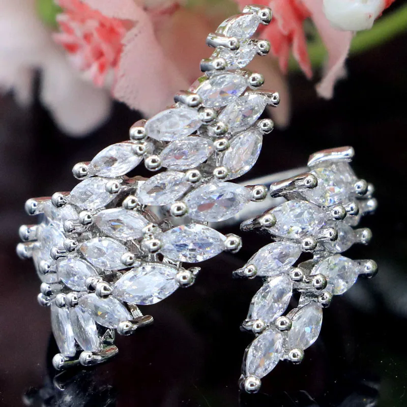 

25x24mm New Arrival White Sapphire Ladies Wedding Dating Silver Rings