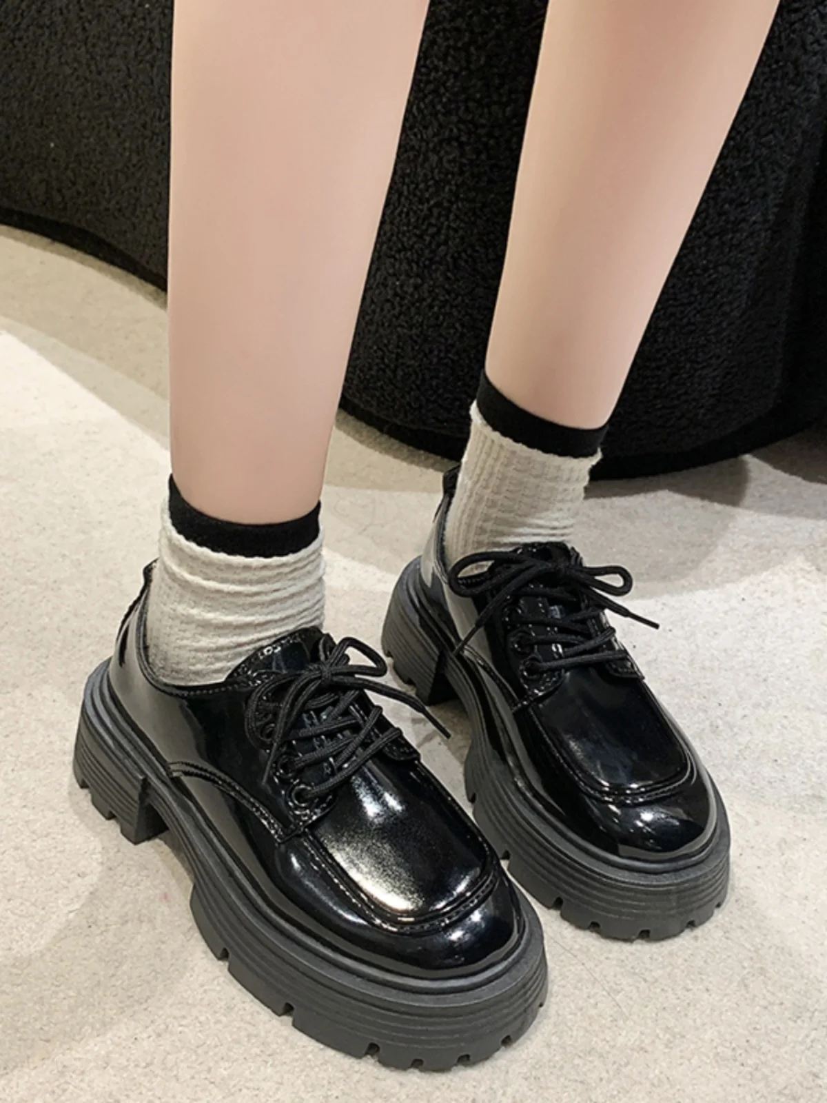 

Женские осенние туфли оксфорды с круглым носком, черные кроссовки на плоской платформе, подходящая ко всему женская обувь, повседневные дамские кроссовки