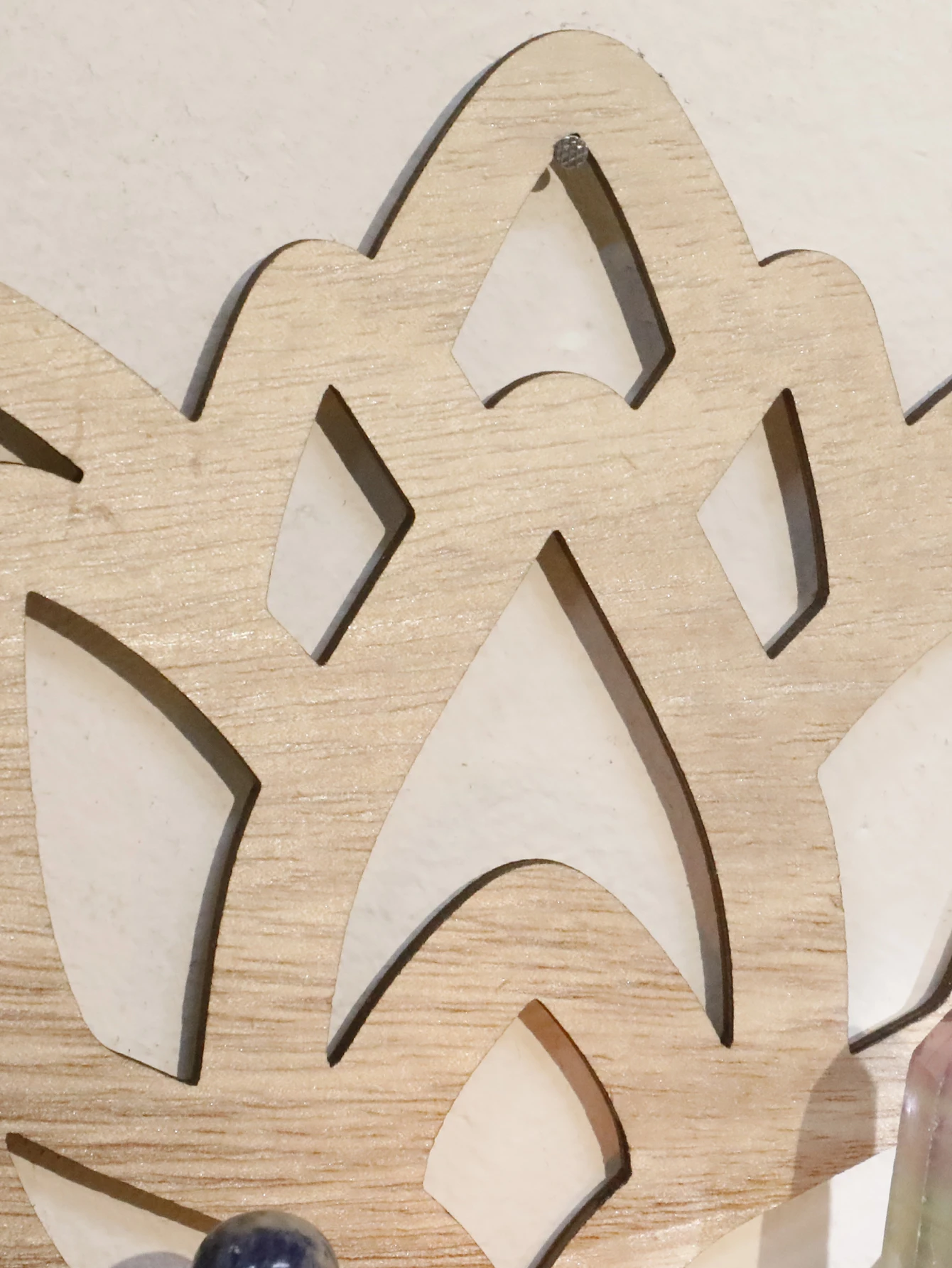 Деревянная подставка для кристаллов лотоса полая полка-держатель целебных